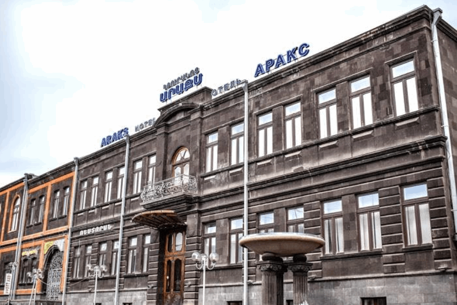 ОТЕЛИ В РЕГИОНАХ GYUMRI ``ARAKS`` HOTEL